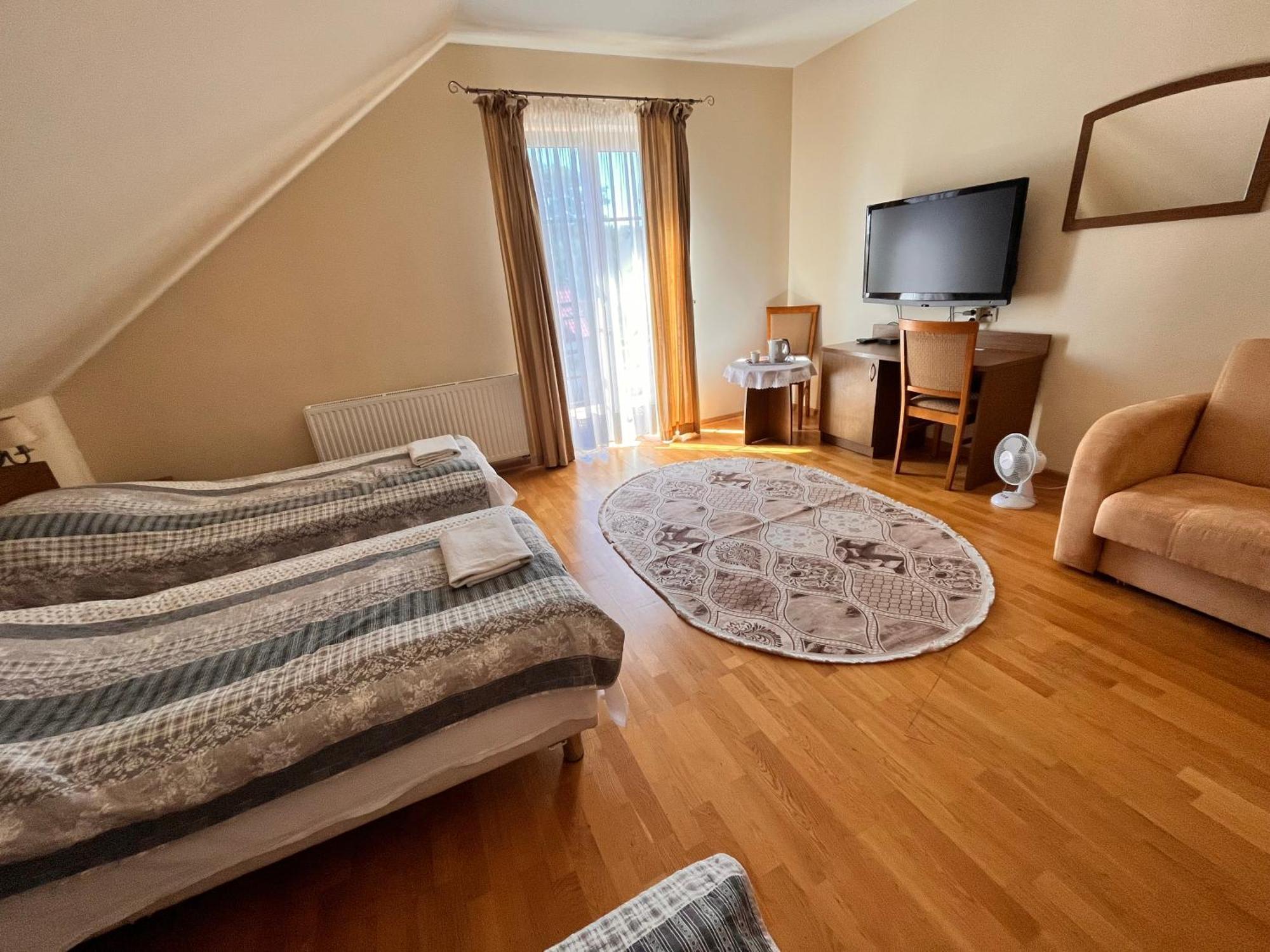 Hotel Radzewice Zewnętrze zdjęcie
